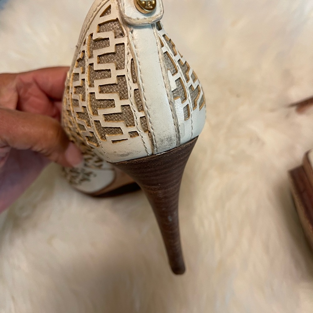 Tory Burch Off White Open Toe Lattice Style Peep Toe High Heels Size 8 1/2 - Picture 7 of 12
